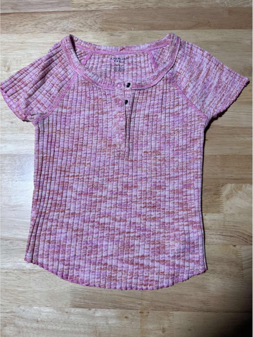 American Eagle Women’s Medium Pink Marled Ribbed Henley Baby Tee